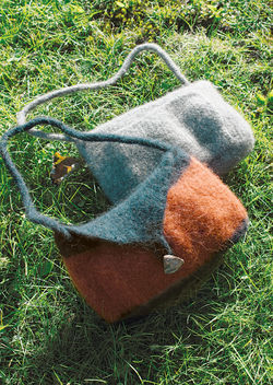 Shoulder Purse Felted Knitting - Geo or Deco Rug Wools