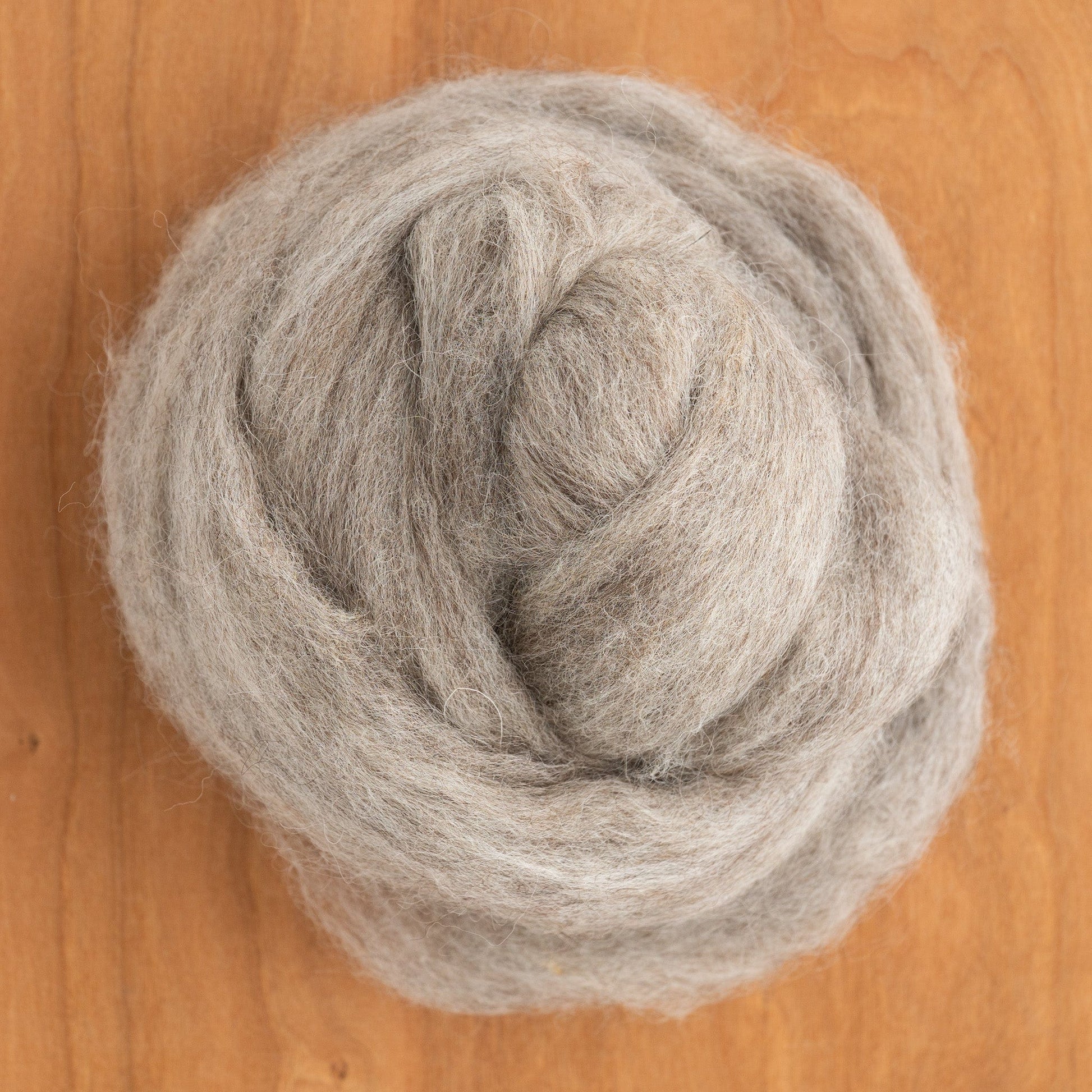 Dashing Mouse Undyed Wool Fiber light grey Coopworth Blend Wool Roving (sold by the ounce)