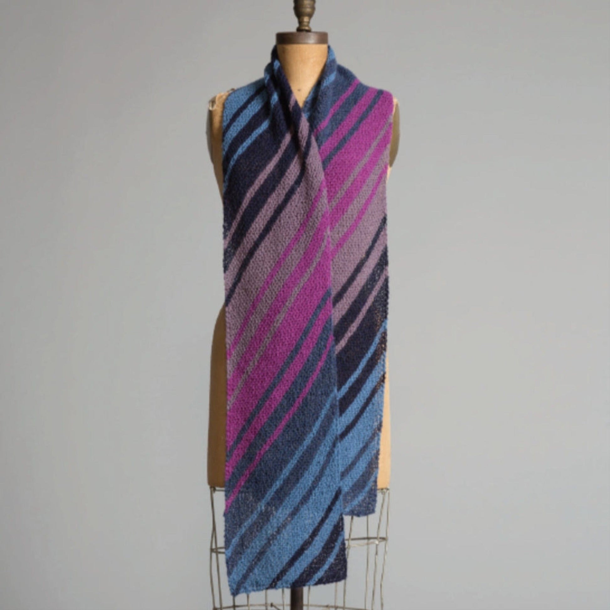 Yarn & Soul Print Patterns Diagonal Scarf