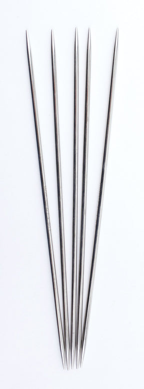 Five Accessories Unlimited Nova Platina Double-Point Knitting Needles, crafted from high-quality chrome, are arranged in a fan shape against a white background.