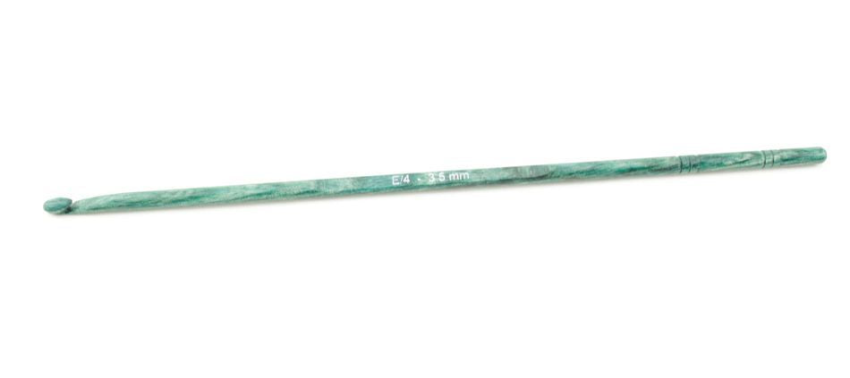 A handcrafted green crochet hook labeled "E4 - 3.5 mm" against a white background, featuring the timeless elegance of the Knitter's Pride Symfonie Dreamz Wooden Crochet Hook by Accessories Unlimited.