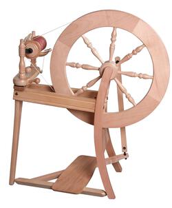 Ashford Traditional Spinning Wheel DoubleDrive Clear Lacquer