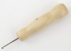 Basic Rug Hook Size 3  Straight handle