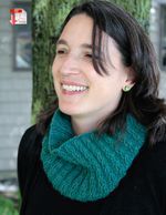 Cashmere Cowl with a Twist (image A)