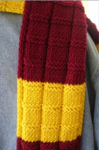 color-block-knit-scarf-team-colors-pattern